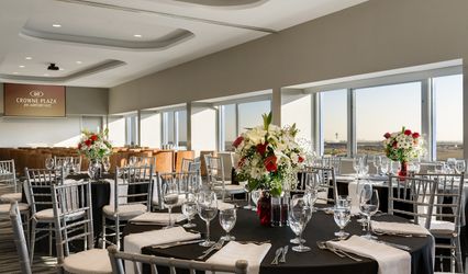 Crowne Plaza JFK Airport New York City, an IHG Hotel