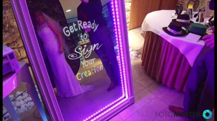 Mirror Me 24kt Photo Booth Islamorada Fl Weddingwire