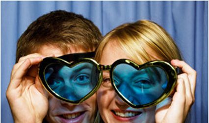 Hotshotz photo booth rentals
