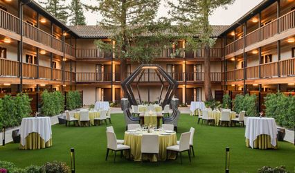 Casa Mani Resort Napa Valley, Curio Collection by Hilton