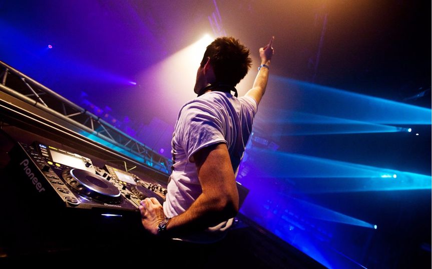 Vail-Djs