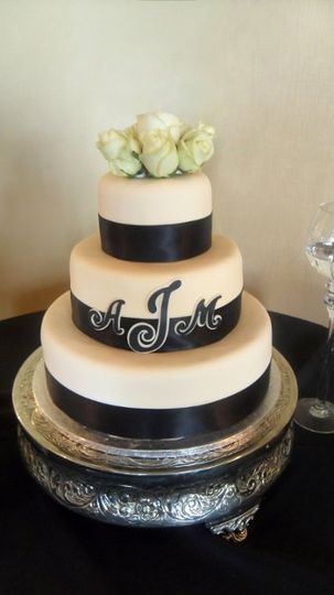 Sugar Mama S Cakes Wedding Cake Goodyear Az Weddingwire