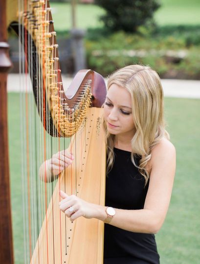 Harpist Kellie Q