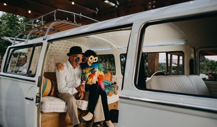 Cami Photo Booth Bus