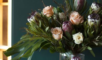 WHILED FLOWERS
