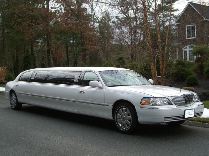 Salon Salon Limousine Transportation Westport Ma