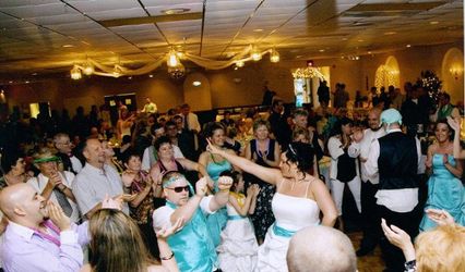 Pittsburgh Wedding DJ Rockin Steve