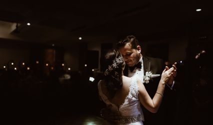 Claudia Gomez PHOTOGRAPHY