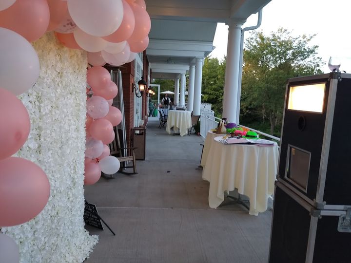 Flash Cube Photo Booths