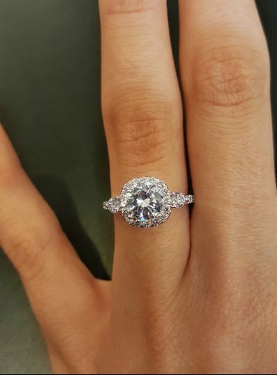 Rayward Jewelers 2024 www.alhudapk