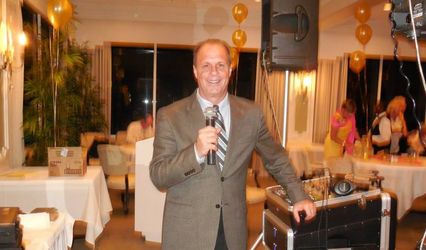 Mike Perry DJ Entertainment