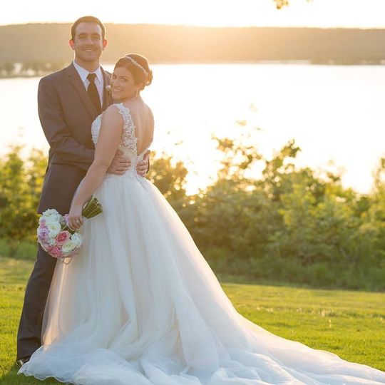 Bridal Elegance Dress Attire Tulsa Ok Weddingwire