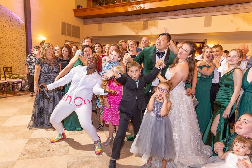Queendoq the Wedding DJ