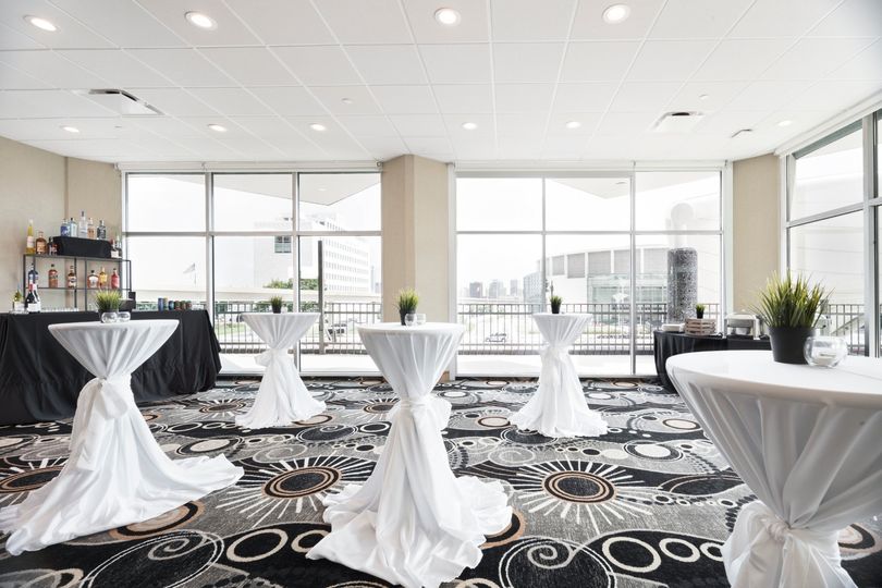 Crowne Plaza Detroit Downtown Riverfront Venue Detroit Mi Weddingwire