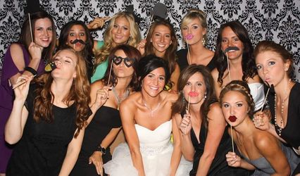 Lucky Photo Booth Company