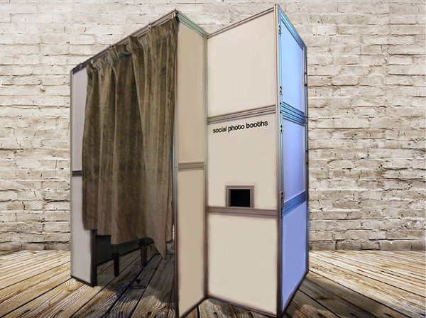 Social Photo Booths