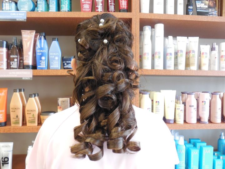 Jolie Salon