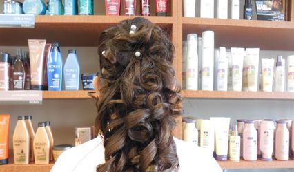 Jolie Salon