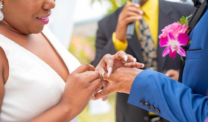 Weddings By DTL.Florals