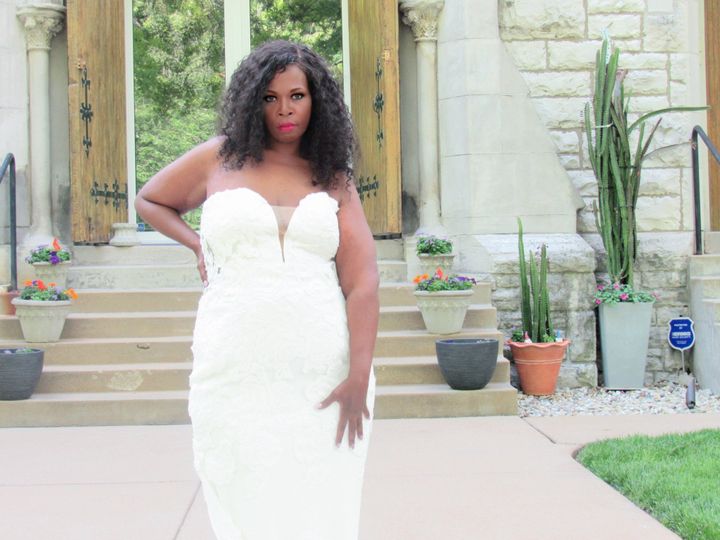 House of Curves Bridal