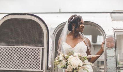 GLAM on the Go llc