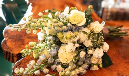 SoBro Flower Co. By 21 Petals