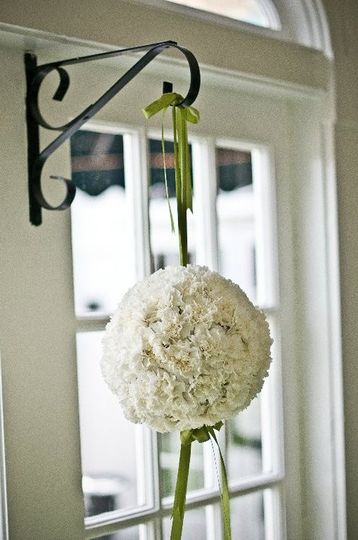 Creative Floral Designs Flowers Silver Spring Md Weddingwire Every flower arrangement is custom made. creative floral designs flowers