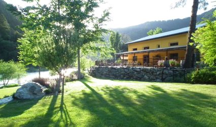 Strawhouse Resorts
