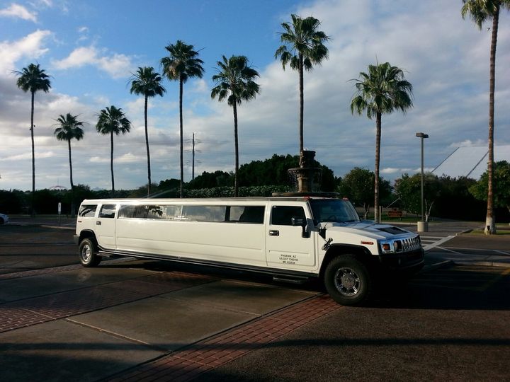 In The Scene Limousine & Partybus