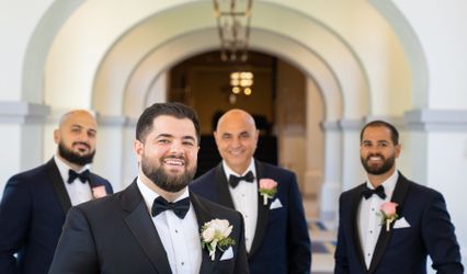 The Suit Bar Custom Clothier
