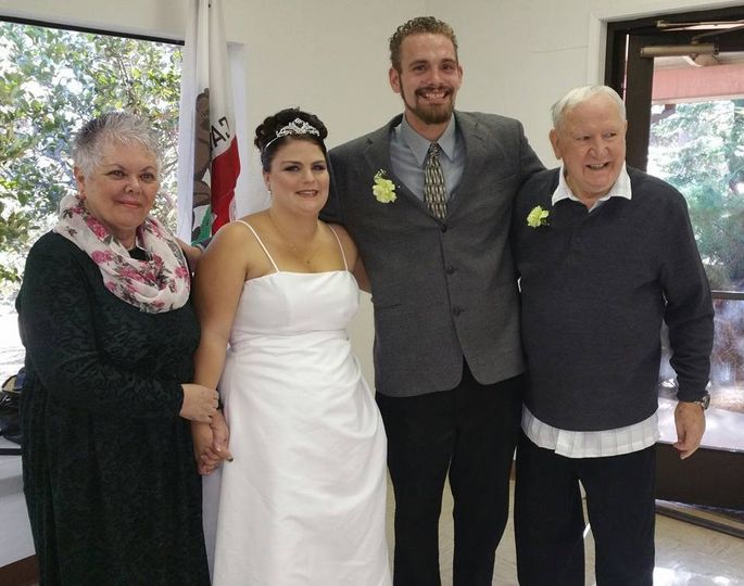 A Very Simple Wedding Officiant