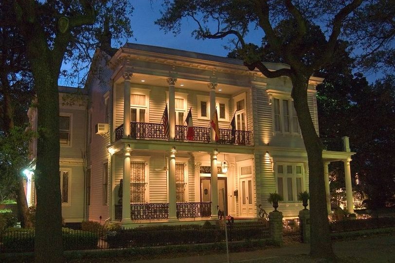 Elms Mansion