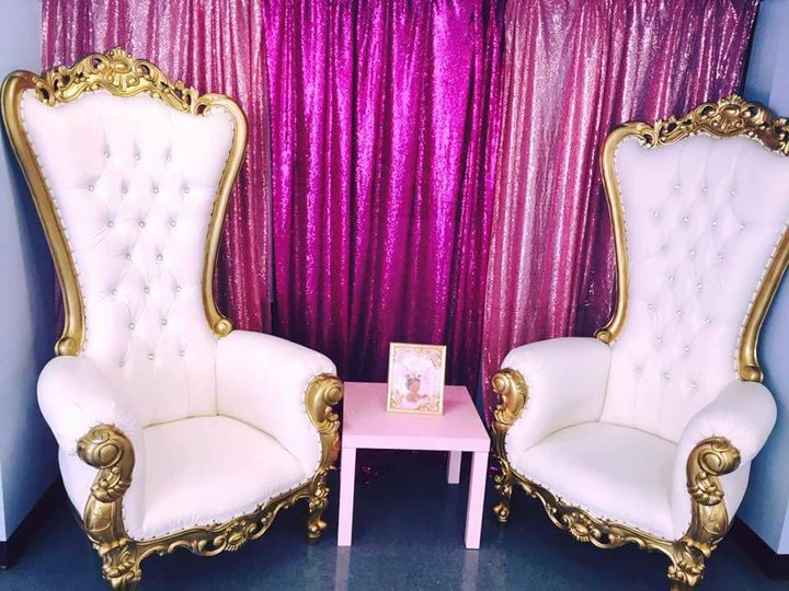 Sitting Pretty Luxe