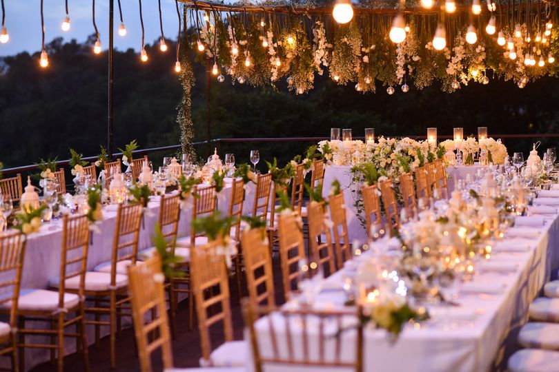 Weddings in April
