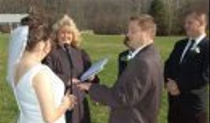 Wonderful Weddings-Wedding Officiant