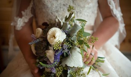 Flowers at Louis Doe