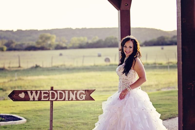 Cozy Glamour Wedding Decor Rentals