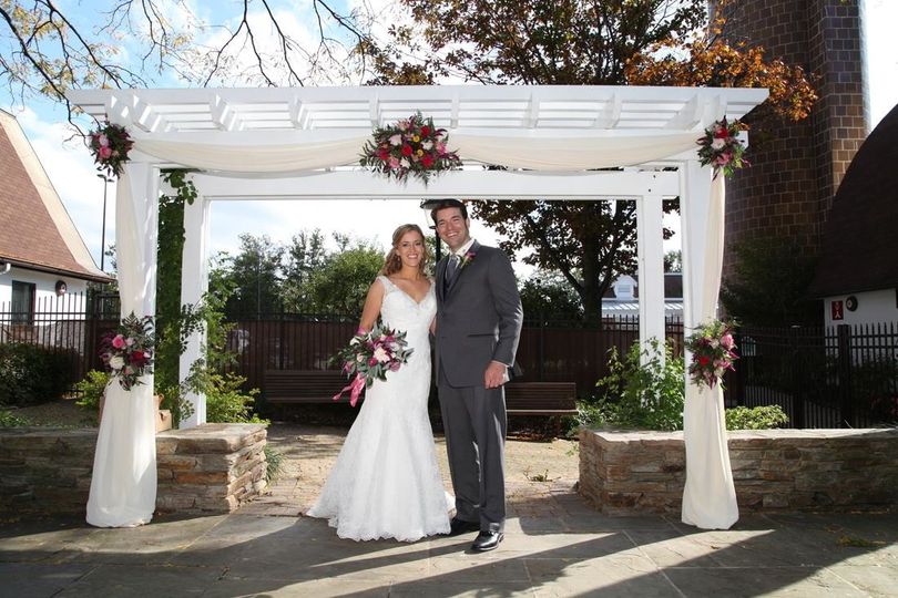 The Other Barn At Oakland Mills Venue Columbia Md Weddingwire