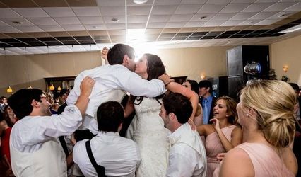 N-joY! Weddings & Events...