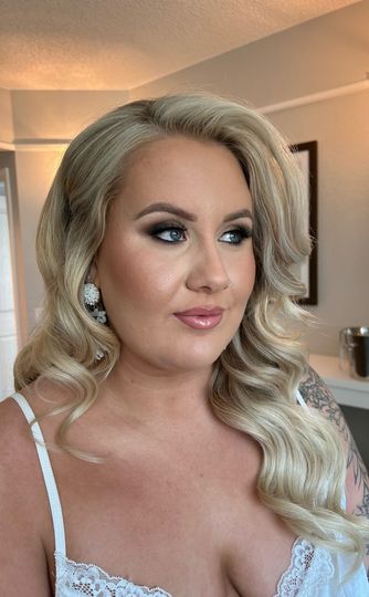 Karen Adriana Hair & Makeup Artist