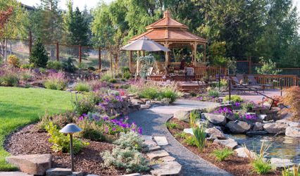Country Willows Inn and Estate