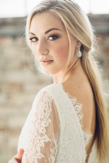 Rayna Thomas Makeup Artistry