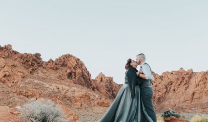 Cactus and Lace Weddings