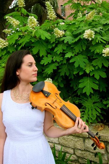 Brianna Rhodes, Violinist