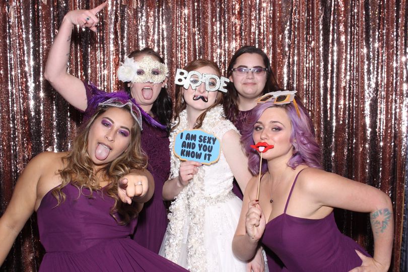 Dixieland Photography & Photo Booth Rental