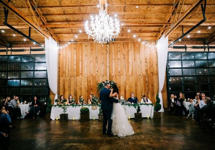 Postlewait's Country Weddings