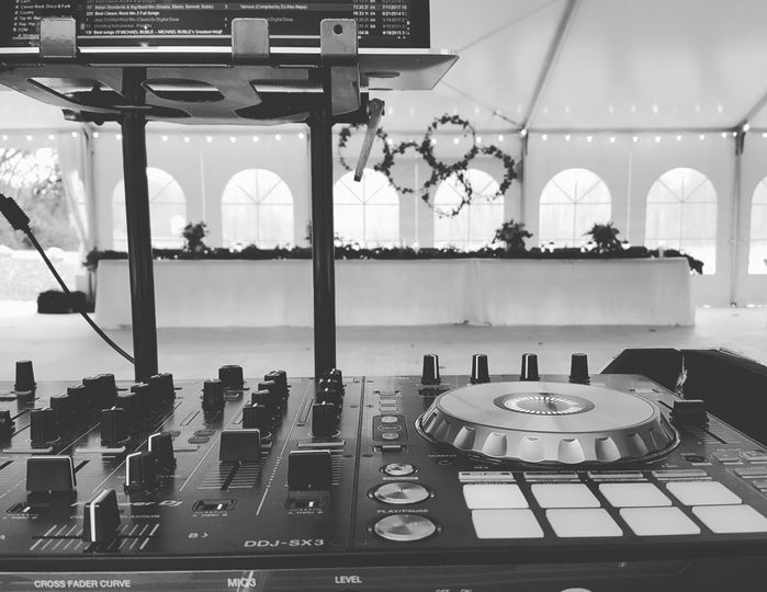 MoStache - DJ & MC