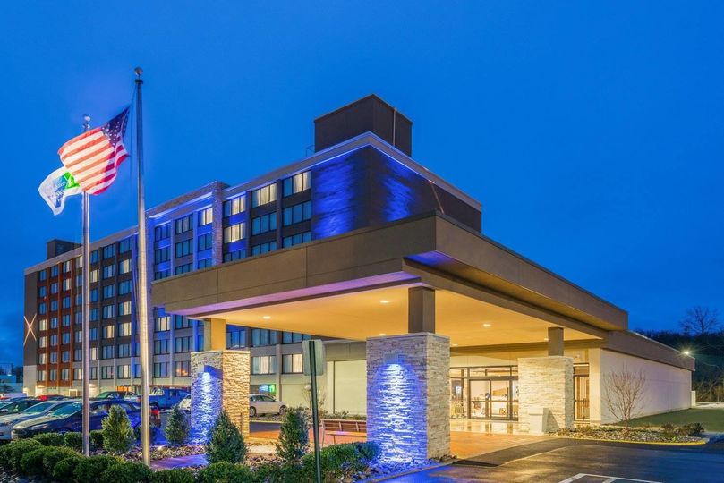 Holiday Inn Express & Suites Ft. Washington - Philadelphia