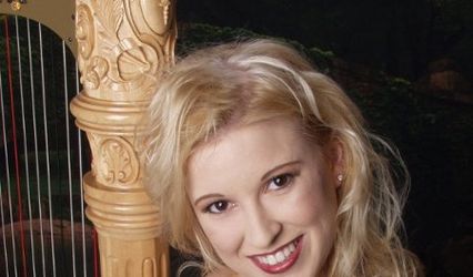 Macon Harpist