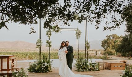 Sarai Flores Weddings
